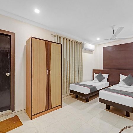 Hotel Collection O Mount Road Rich Mount Near Marina Beach Madrás Exterior foto