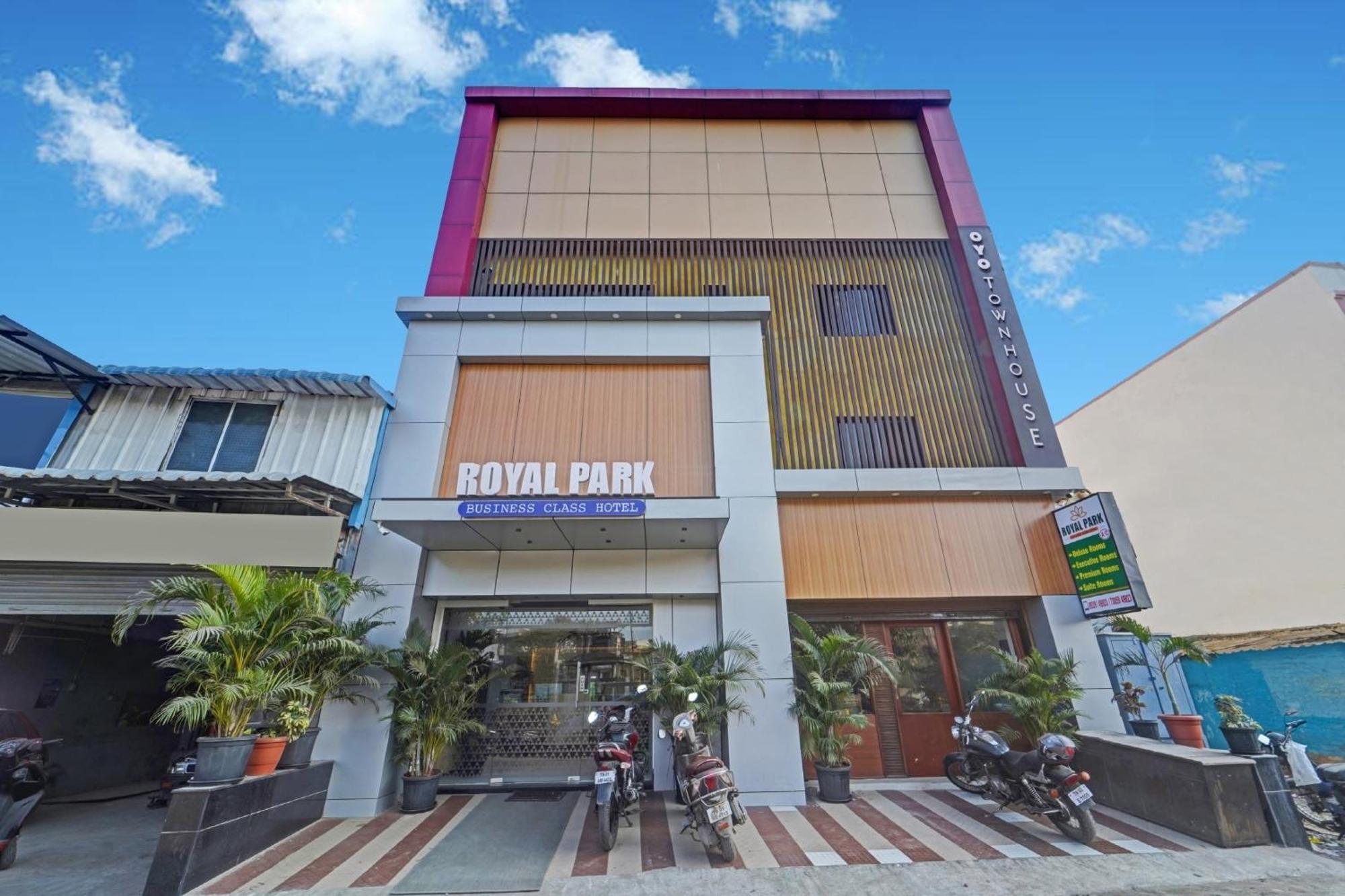 Hotel Collection O Mount Road Rich Mount Near Marina Beach Madrás Exterior foto
